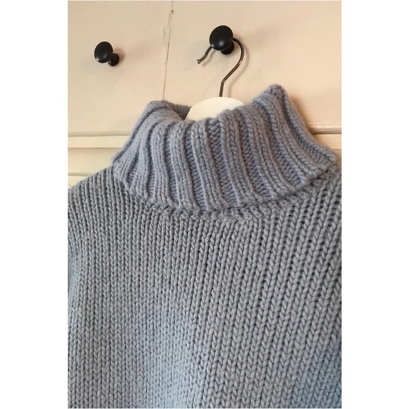 Beautiful Baby Blue Wool & Alpaca Turtleneck Sweater, Size Medium, By J.Crew - Picture 2 of 11